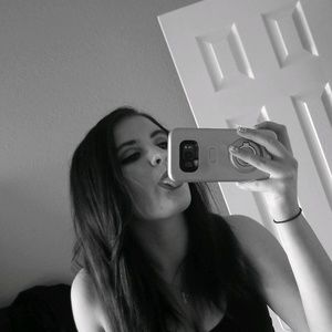 Meet your Posher, Lily